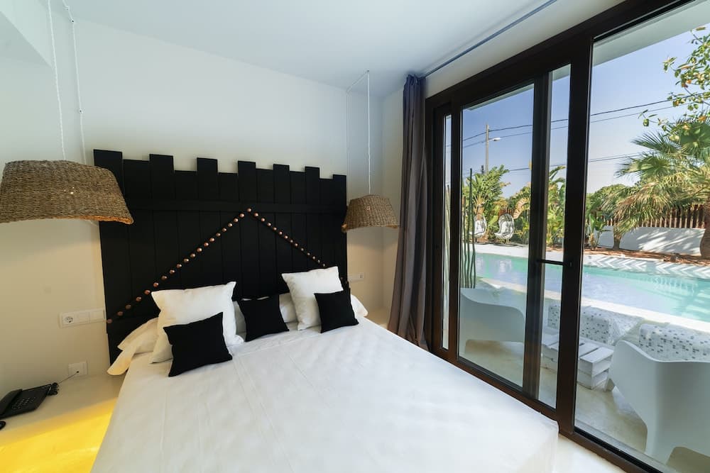 PAIISE Hotels — 13