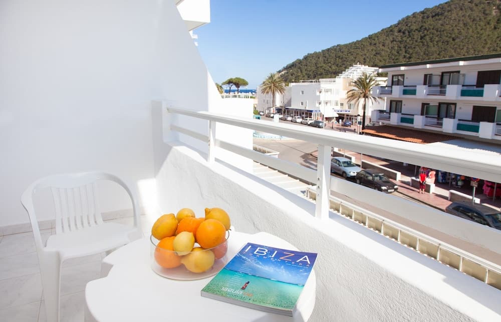 Apartamentos Typic Oasis Sa Tanca — 12