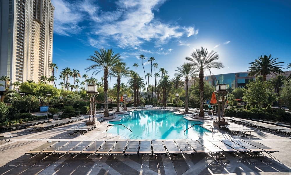 The SKYLOFTS at MGM Grand — 28
