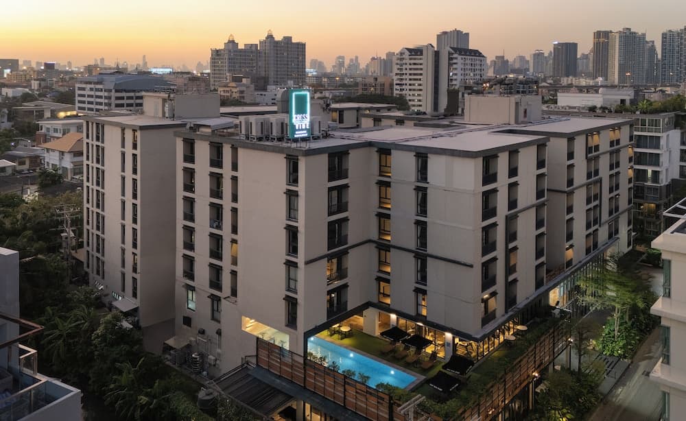 Cross Vibe Sukhumvit Hotel — 4
