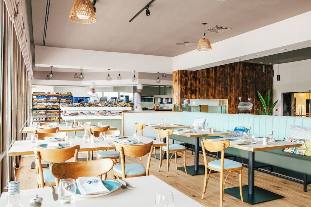 Radisson Blu Hotel, Dubai Deira Creek — 26