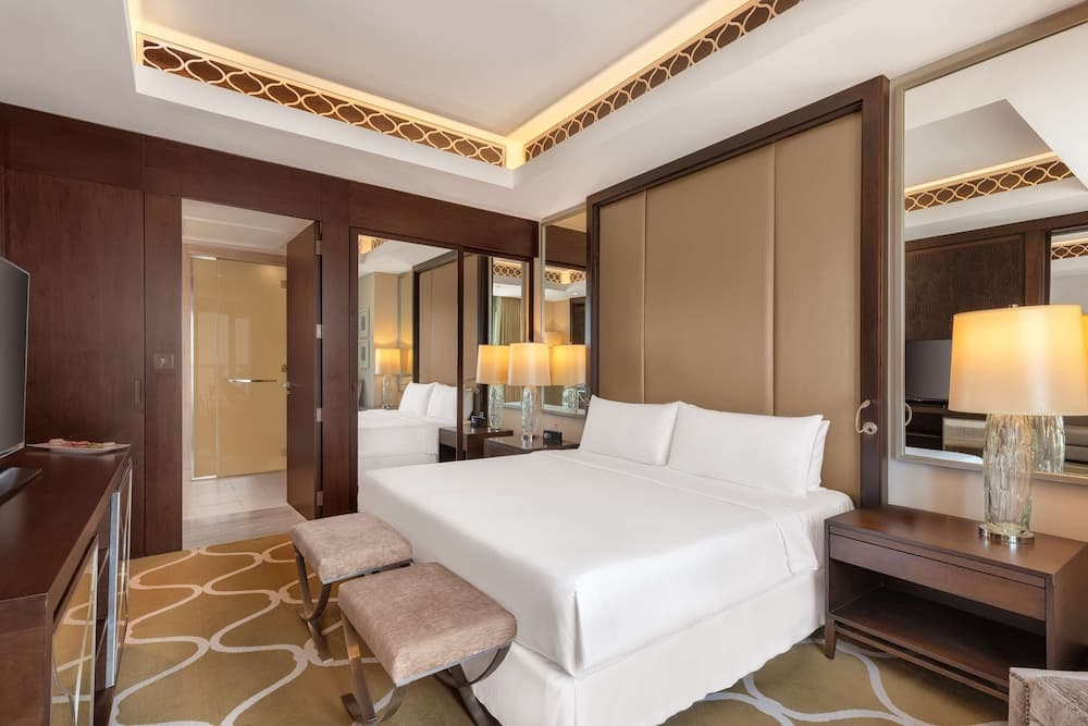 Hilton Dubai Al Habtoor City — 17