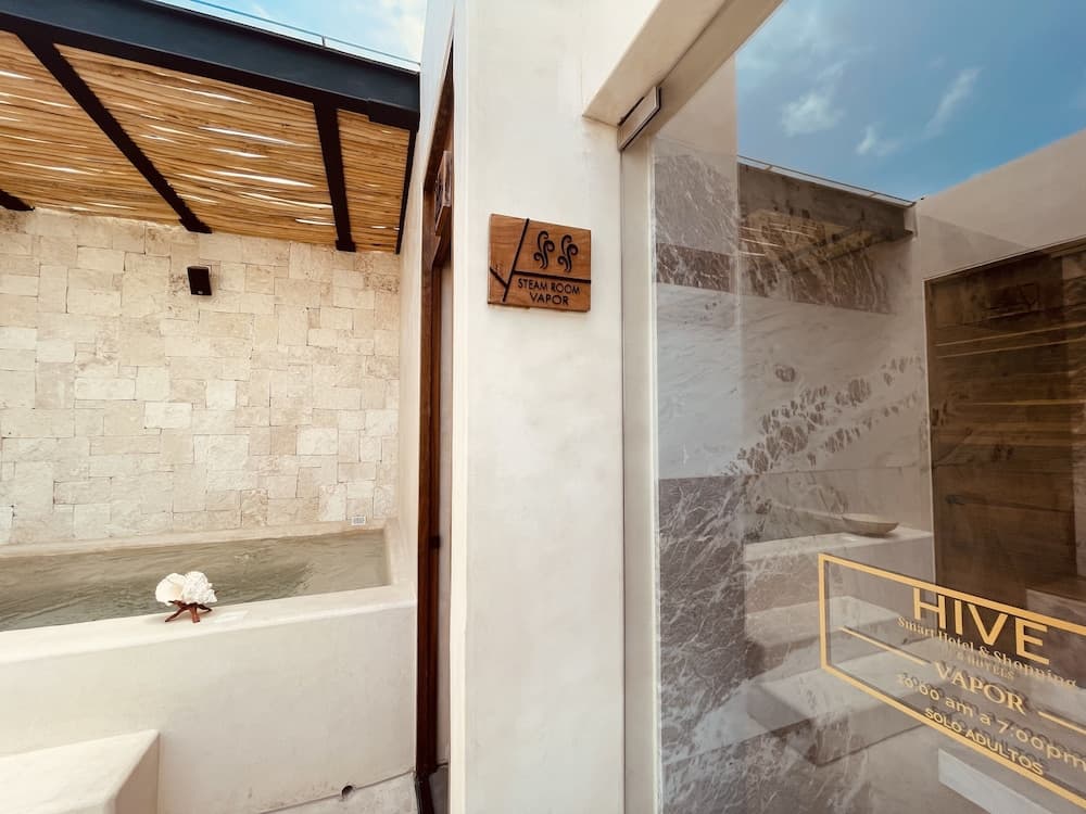 Colmena Cancún — 25
