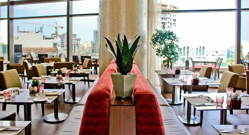 Swissotel Living Al Ghurair — 17