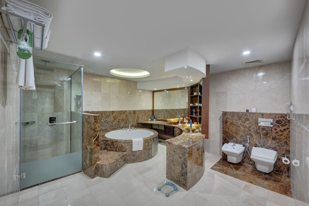 Hotel Vintage Grand — 2