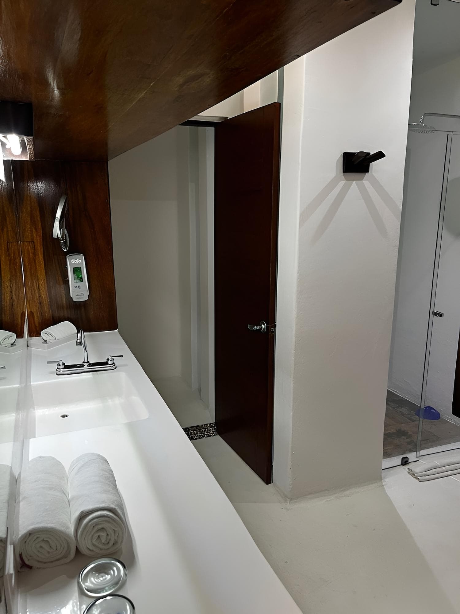 Le Reve Beachfront Hotel — 20