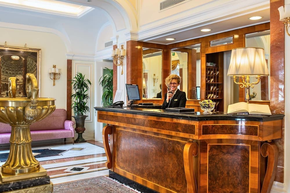 Albergo Del Senato — 12