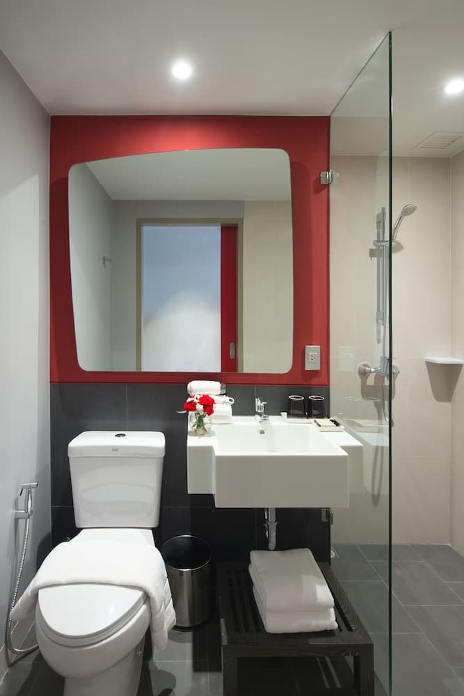 Ibis Bangkok Sukhumvit 24 — 12