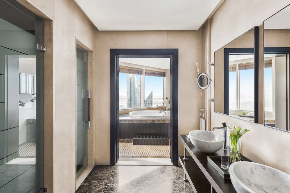 Shangri-La Dubai — 23