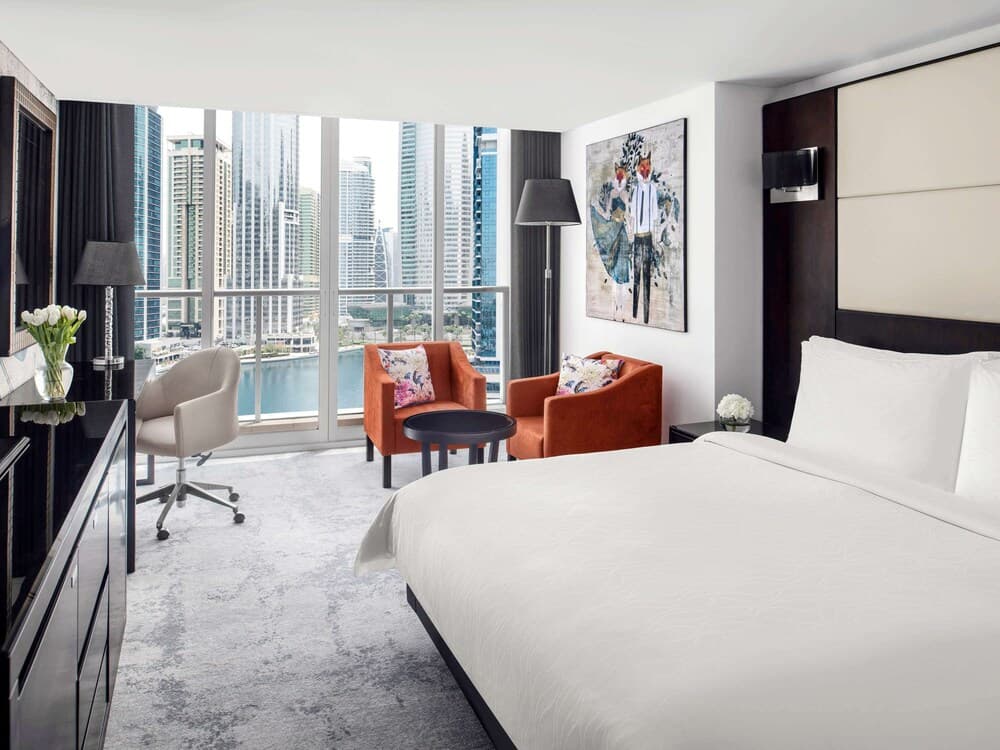 Mövenpick Hotel Jumeirah Lakes Towers — 7