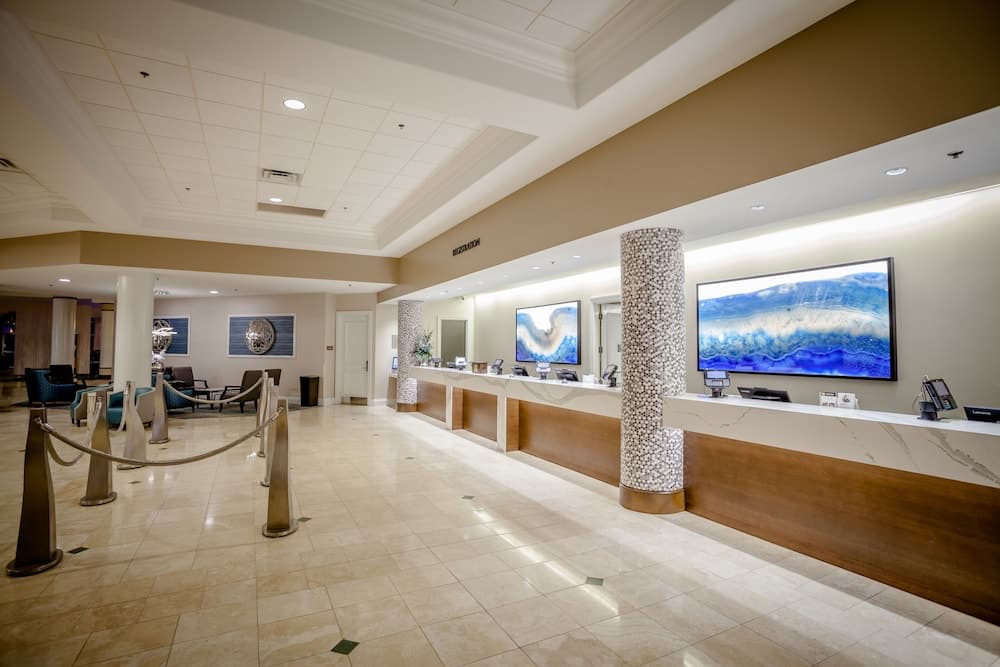 Rosen Plaza en la Avenida Internacional — 3