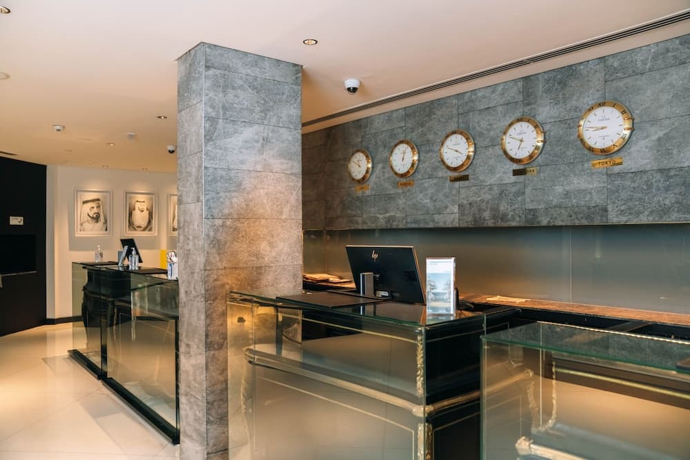 Le Meridien Dubai Hotel & Conference Centre — 4