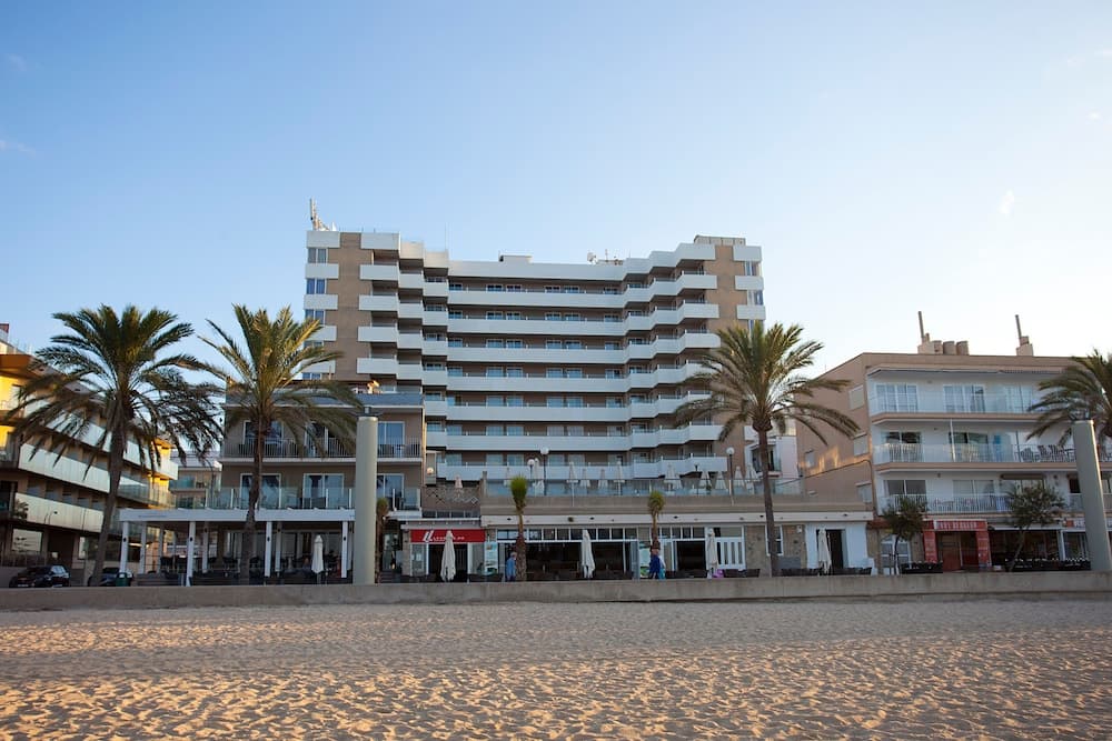 Palma Beach Hotel Adults Only — 9