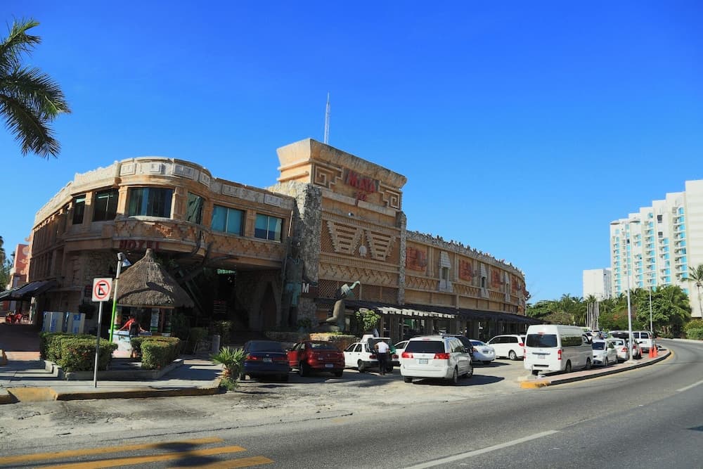 Essenzia de Cancun — 1