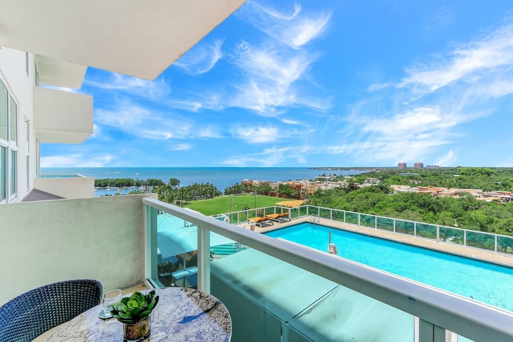 iCoconutGrove Vacation Rentals — 17