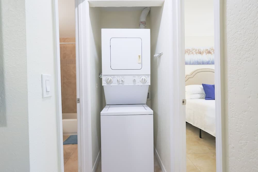 Saint Joseph Suites Down Town Tampa — 20