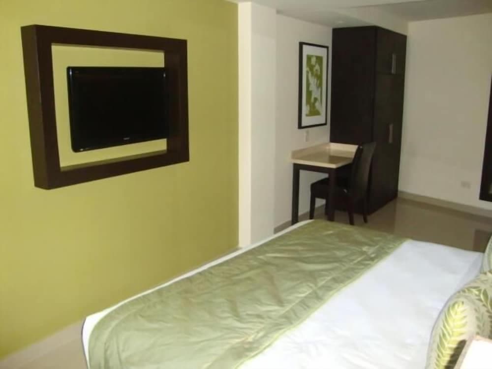 Maria Elena Hotel — 15
