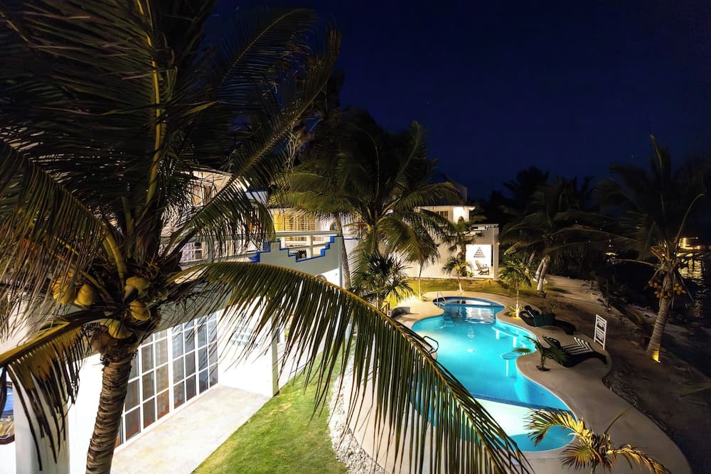 Casa Cenote Hotel — 18