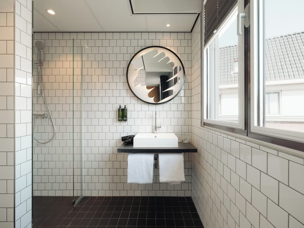 Conscious Hotel The Tire Station — 25