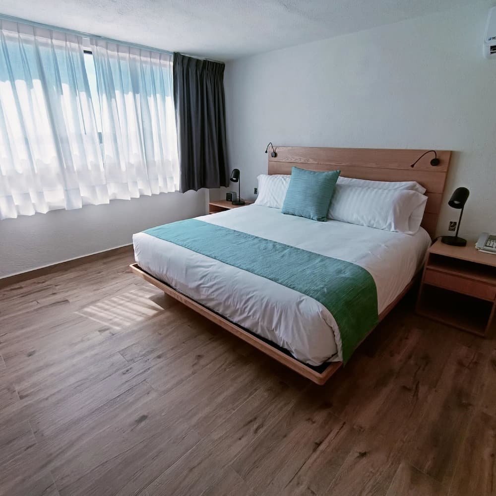 Sunrock Hotel and Suites — 13