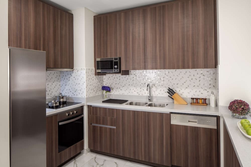 Avani+ Palm View Dubai Hotel & Suites — 20