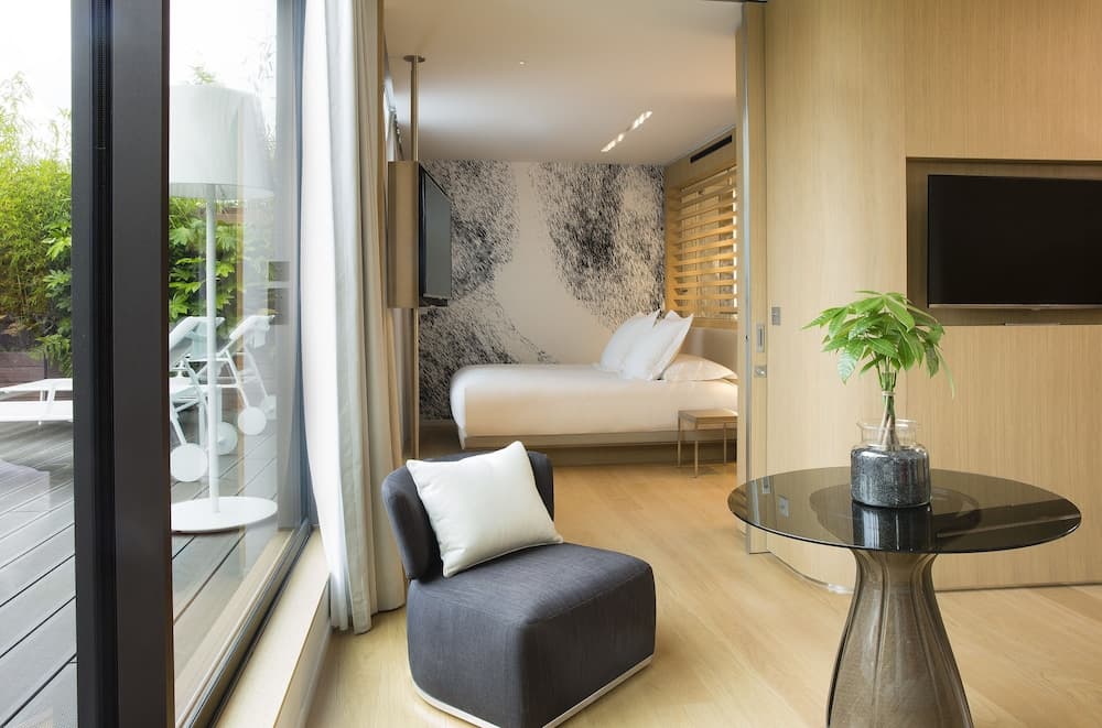 Le Cinq Codet — 13