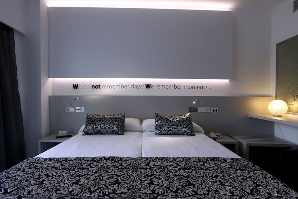 BG Hotel Pamplona — 30