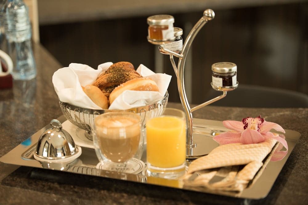 Gevora Hotel — 11
