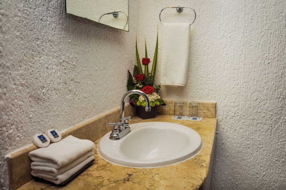 Hotel Tukan Playa del Carmen — 26