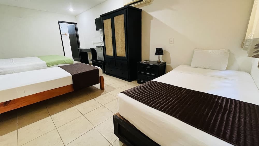 Hotel B&B - 5th Avenue — 20