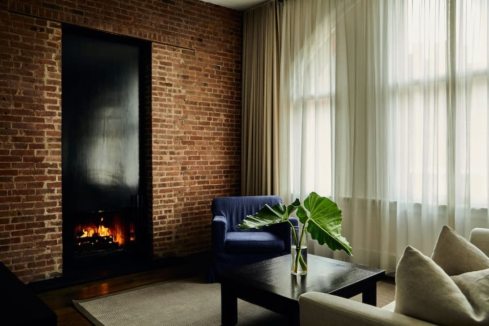 The Mercer — 15