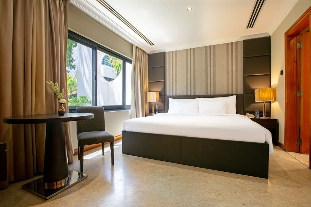 Dubai Marine Beach Resort & Spa — 17