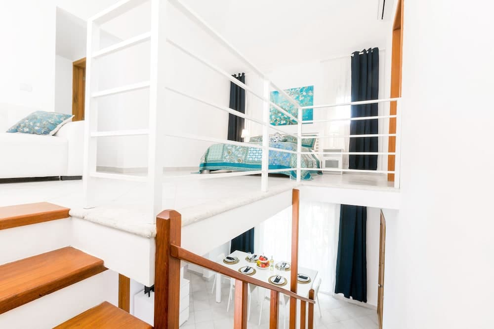 Hotel Tropicana Suites Deluxe Beach Club & Pool — 27