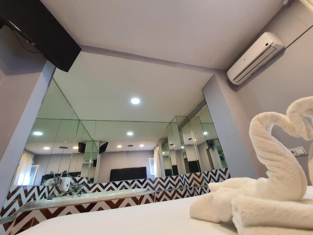 Hostal Avenida Andalucía — 7