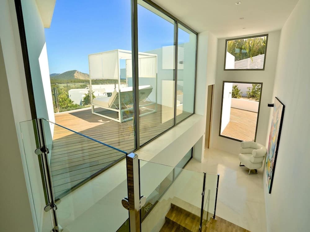 Casa de Vacaciones Moderna con Amplias Terrazas — 2