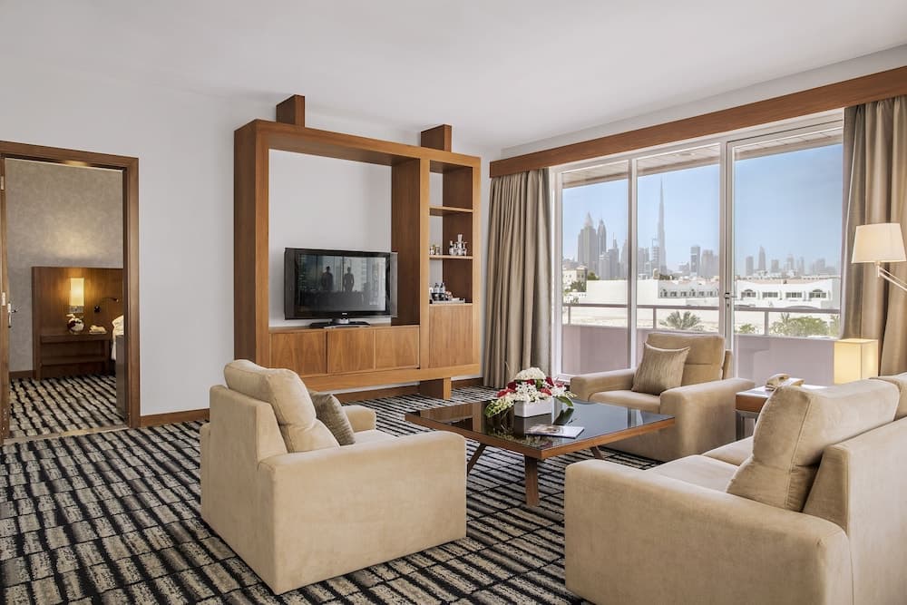 Jumeira Rotana — 22