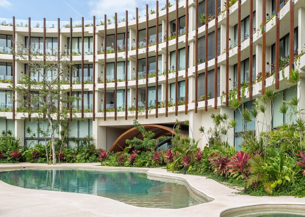 Mistiq Gardens — 1
