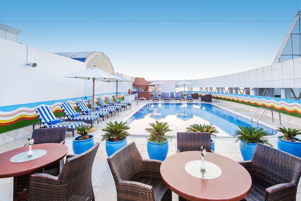Grand Excelsior Hotel Bur Dubai — 8