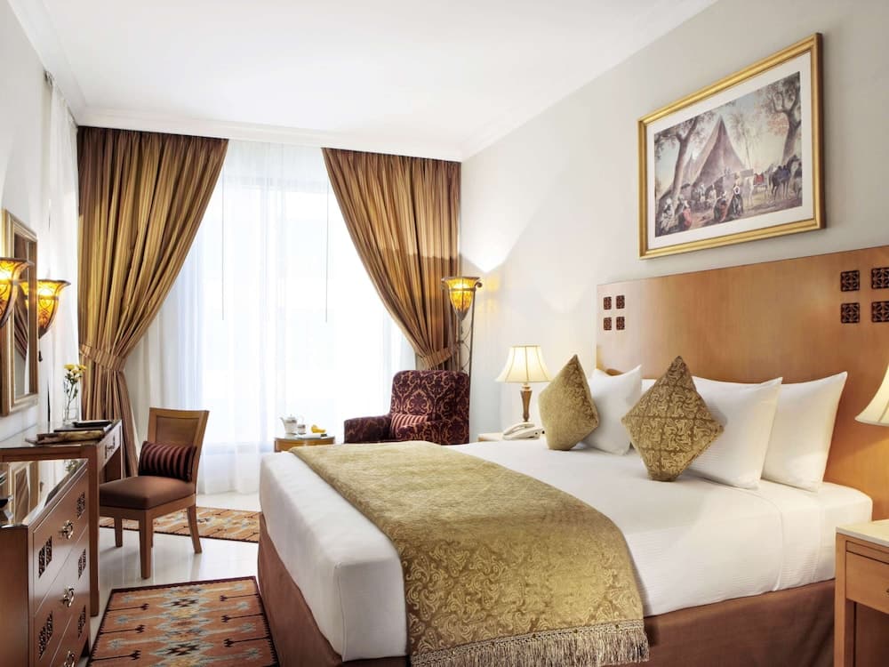 Mercure Dubai Barsha Heights Hotel Suites und Apartments — 12