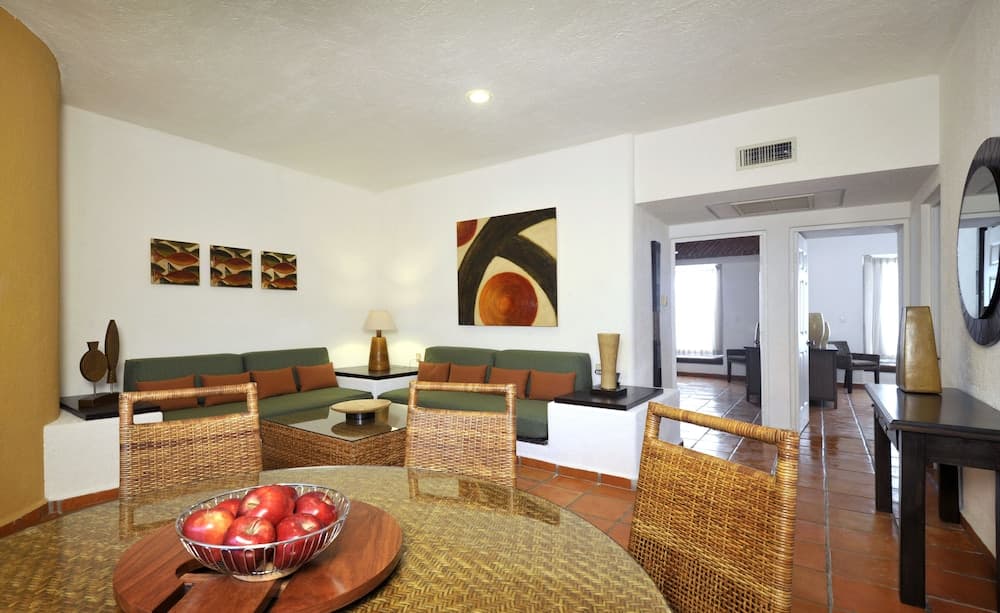 Las Palmas Condominio — 20