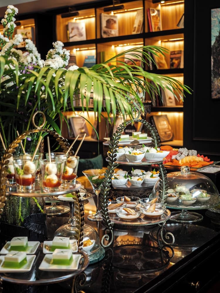 Akara Hotel Bangkok — 29