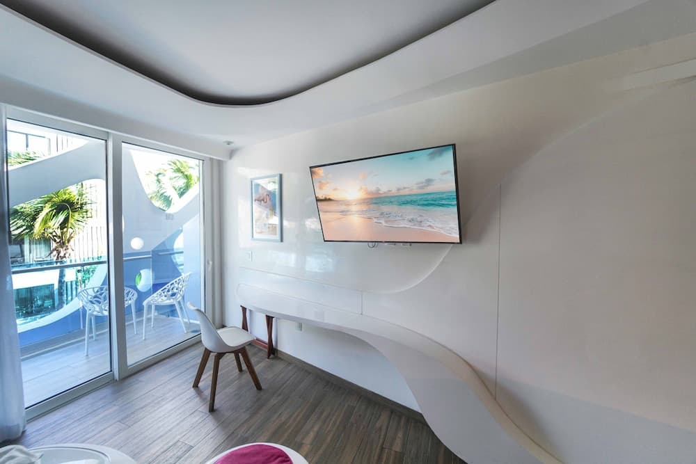 The Carmen Hotel - Ocean Front — 26