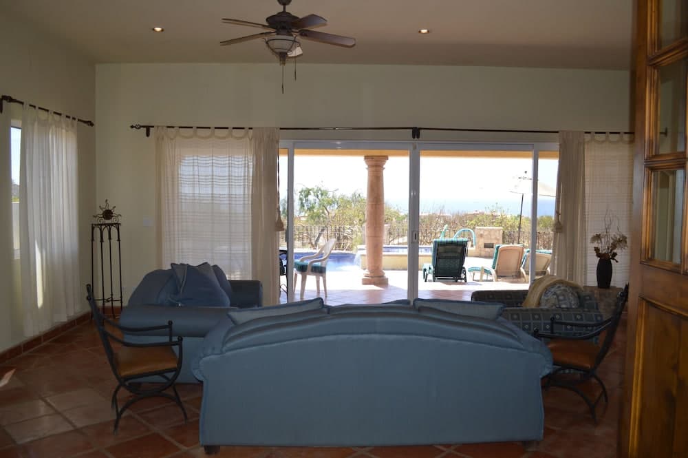 Cabo Vista — 8