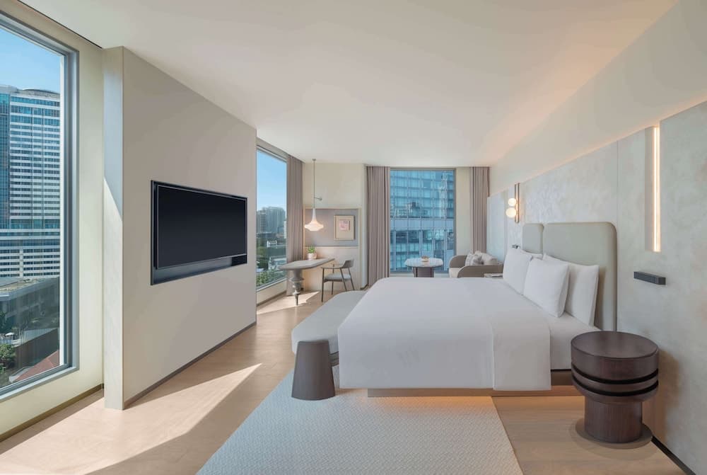 Kromo Bangkok, Curio Collection By Hilton — 4