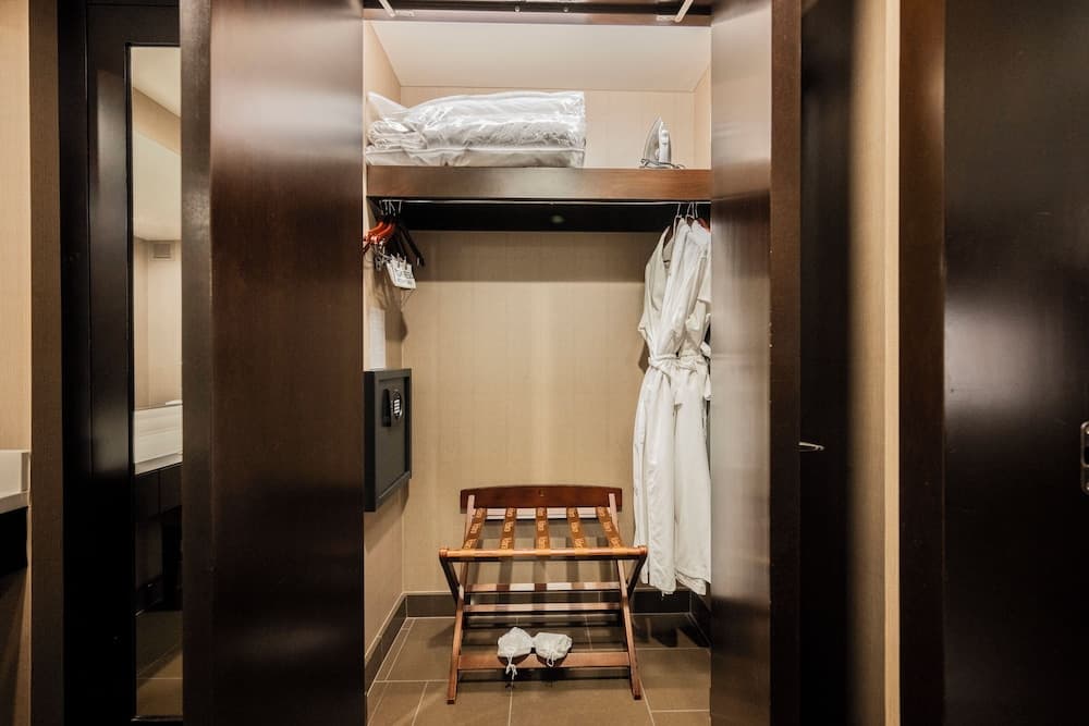 StripViewSuites im Vdara — 25