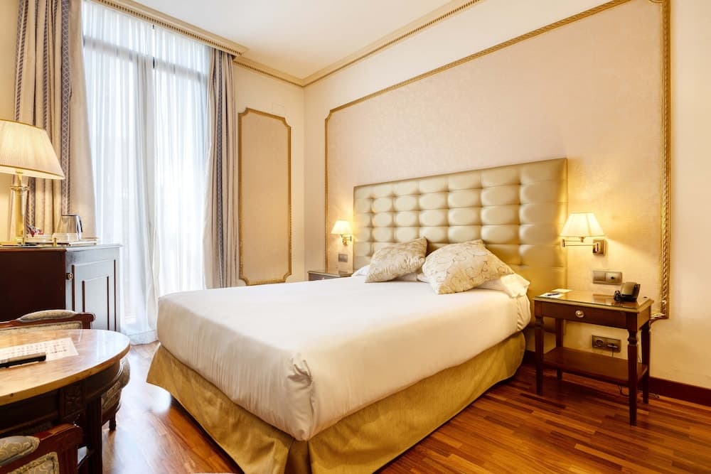 Hotel Roger de Lluria Barcelona — 17