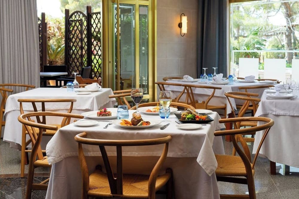 Suite Hotel S'Argamassa Palace — 12