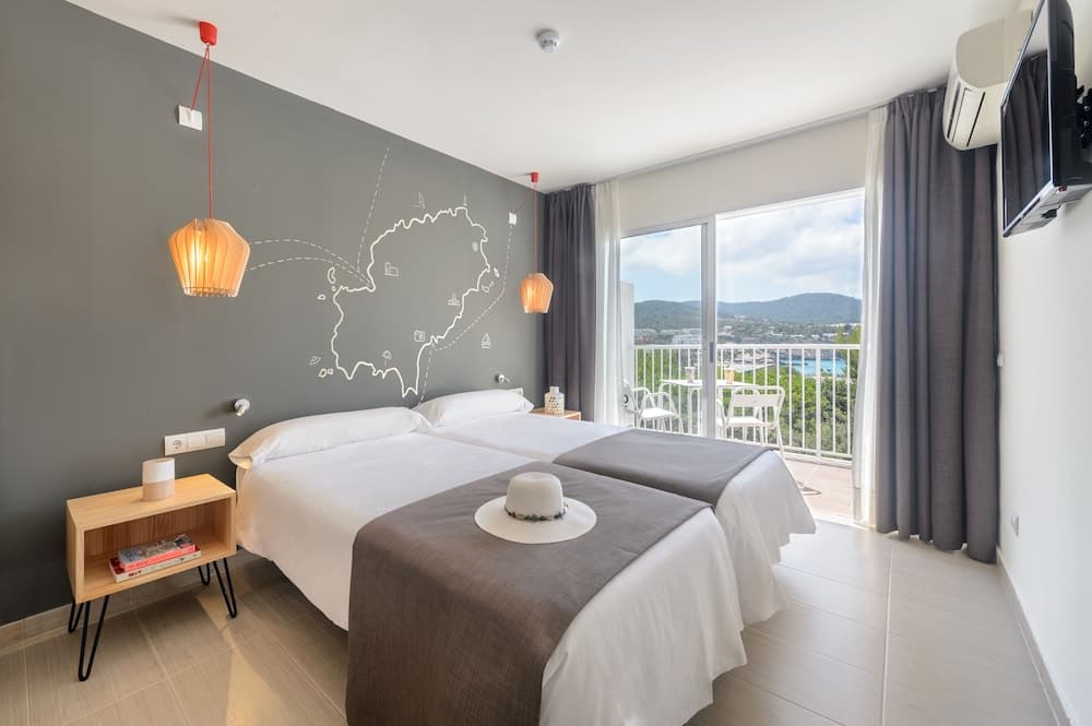 Hotel Vibra Cala Tarida — 9