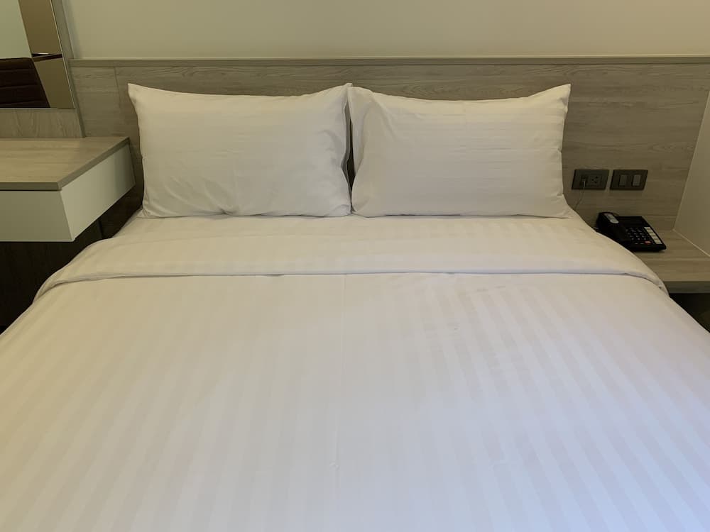 Thana Wisut Hotel — 4