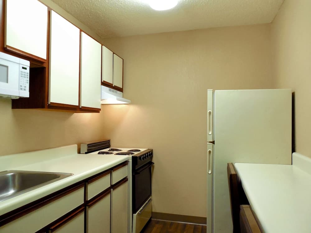 Extended Stay America Suites Ft Lauderdale Cyp Crk NW 6th Wy — 22